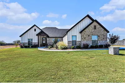 1024 Pioneer Crossing, Weatherford, TX 76088 - Photo 1
