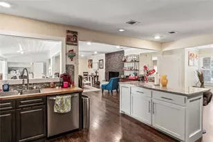 400 W Cayuga Dr, Athens, TX 75751 - Photo 12