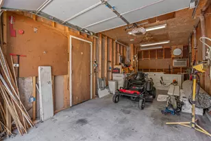 400 Meadow View Dr, Cleburne, TX 76033 - Photo 30