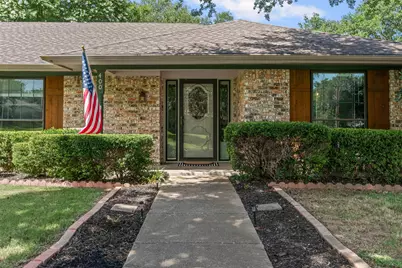 400 Meadow View Drive, Cleburne, TX 76033 - Photo 6