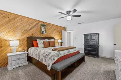 400 Meadow View Drive, Cleburne, TX 76033 - Photo 16