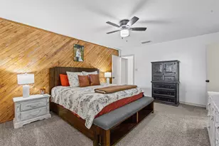 400 Meadow View Dr, Cleburne, TX 76033 - Photo 16