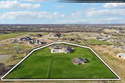 1026 Gene Perry Court, Bartonville, TX 76226 - Photo 4