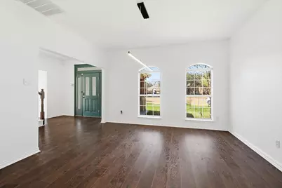 836 Lakeview Circle, Coppell, TX 75019 - Photo 8