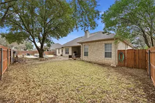 108 Lariat Trl, Waco, TX 76657 - Photo 28