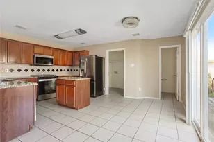 1921 Southridge Ln, Sherman, TX 75092 - Photo 12