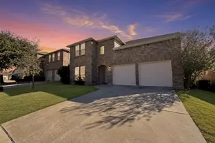 1728 Flamingo Dr, Little Elm, TX 75068 - Photo 2