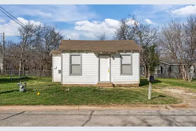 313 Hallvale Drive, Fort Worth, TX 76108 - Photo 2