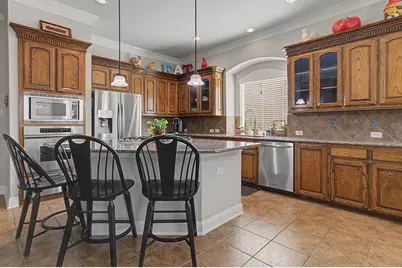 953 Spring Creek Drive, Grapevine, TX 76051 - Photo 12