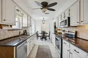 2000 Espinosa Dr, Carrollton, TX 75010 - Photo 10