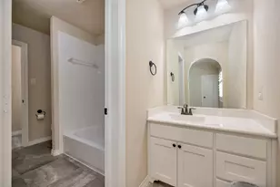 1009 Holston Hills Trail, Roanoke, TX 76262 - Photo 16