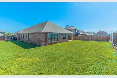 1901 Maplewood Drive, Glenn Heights, TX 75154 - Photo 24