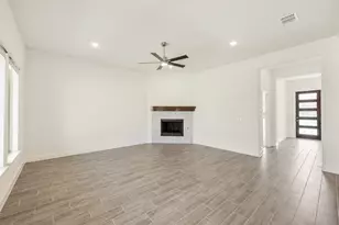 2204 Redding Dr, Mansfield, TX 76084 - Photo 10