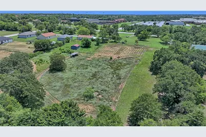 604 S Mill Street, Bowie, TX 76230 - Photo 16