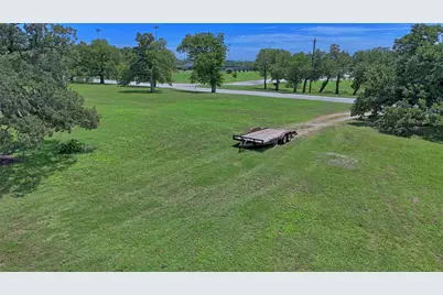 604 S Mill Street, Bowie, TX 76230 - Photo 12