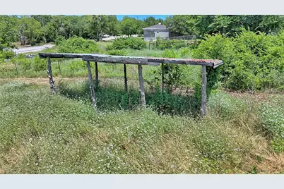 604 S Mill Street, Bowie, TX 76230 - Photo 18