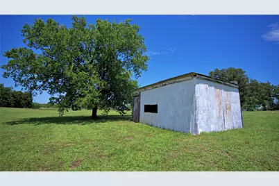 604 S Mill Street, Bowie, TX 76230 - Photo 6