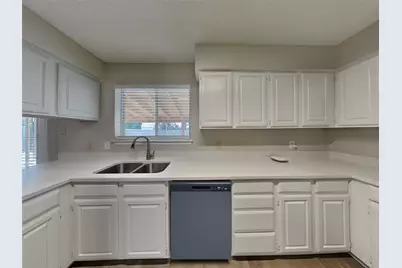1110 Orangewood Lane, Arlington, TX 76001 - Photo 8