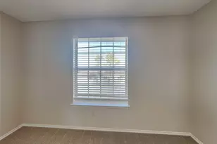 1110 Orangewood Ln, Arlington, TX 76001 - Photo 14