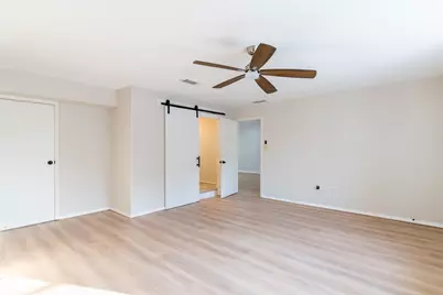 313 S Prairie Street, Pilot Point, TX 76258 - Photo 8