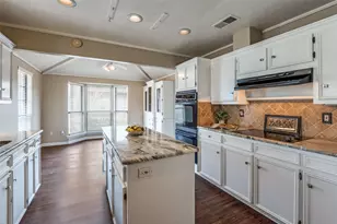 2521 Nature Bend Ln, Carrollton, TX 75006 - Photo 10