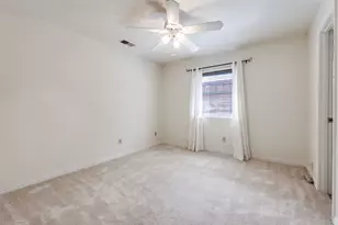 2521 Nature Bend Ln, Carrollton, TX 75006 - Photo 18