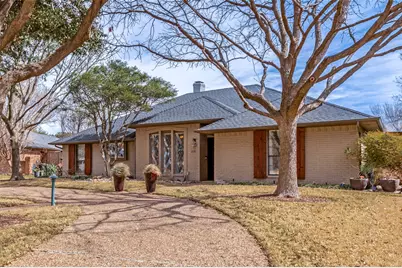 2521 Nature Bend Lane, Carrollton, TX 75006 - Photo 2