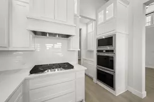 1202 Flock Dr, Mansfield, TX 76063 - Photo 2