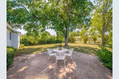 4318 Pineridge Drive, Garland, TX 75042 - Photo 18