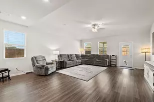 1617 Berry Rdg Trl, Aubrey, TX 76227 - Photo 6