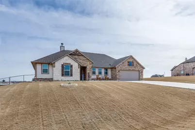 150 Spanish Moss Trail, Rhome, TX 76078 - Photo 2