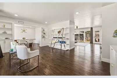 7127 E Mockingbird Lane, Dallas, TX 75214 - Photo 2