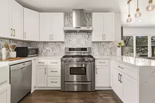 7127 E Mockingbird Ln, Dallas, TX 75214 - Photo 10