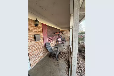 1516 Shilling Drive, Fort Worth, TX 76103 - Photo 4