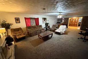 1516 Shilling Dr, Fort Worth, TX 76103 - Photo 8