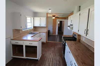 841 S 5th Avenue, Munday, TX 76371 - Photo 20