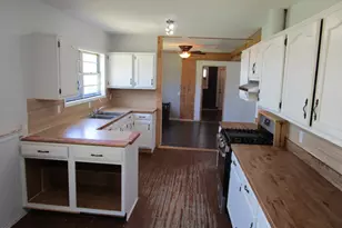 841 S 5th Ave, Munday, TX 76371 - Photo 20