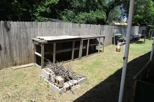 841 S 5th Ave, Munday, TX 76371 - Photo 6