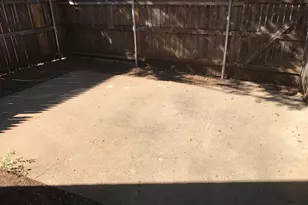 7326 Kingswood Cir, Fort Worth, TX 76133 - Photo 10