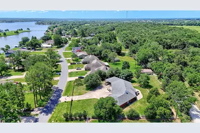 1246 Kiowa Drive W, Gainesville, TX 76240 - Photo 2