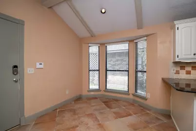 618 Stone Canyon Drive, Irving, TX 75063 - Photo 8