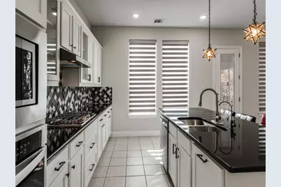 2152 Bailey Street, Carrollton, TX 75010 - Photo 4