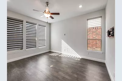 2152 Bailey Street, Carrollton, TX 75010 - Photo 8