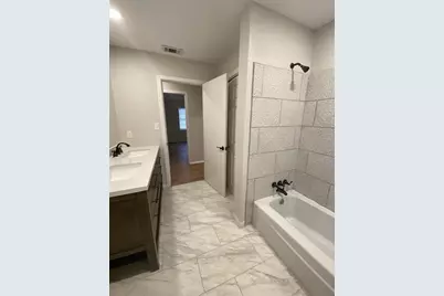 1610 W Frank Street, Grand Saline, TX 75140 - Photo 8