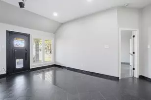 12701 Beech Tree Ln, Euless, TX 76040 - Photo 26