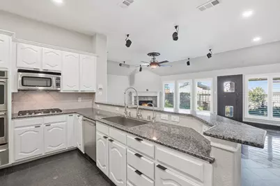 12701 Beech Tree Lane, Euless, TX 76040 - Photo 20