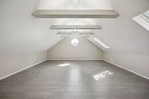 7030 Blackwood Dr, Dallas, TX 75231 - Photo 18