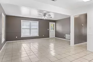 209 N Richardson St, Grand Saline, TX 75140 - Photo 12