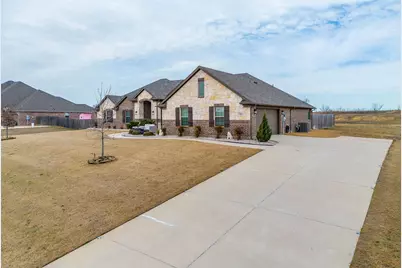 161 Highgate Drive, Venus, TX 76084 - Photo 4