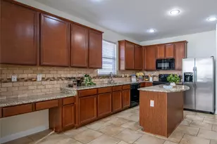 12409 Lonesome Pine Pl, Fort Worth, TX 76244 - Photo 6